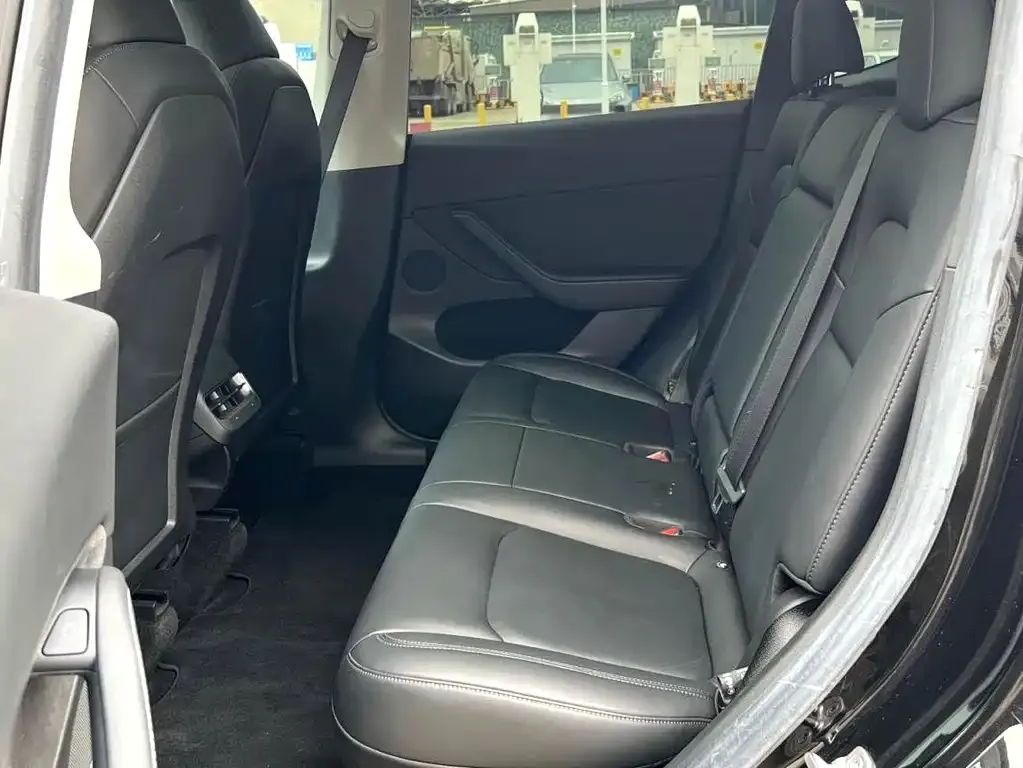 Tesla Model Y 2022 из CN, фото 10