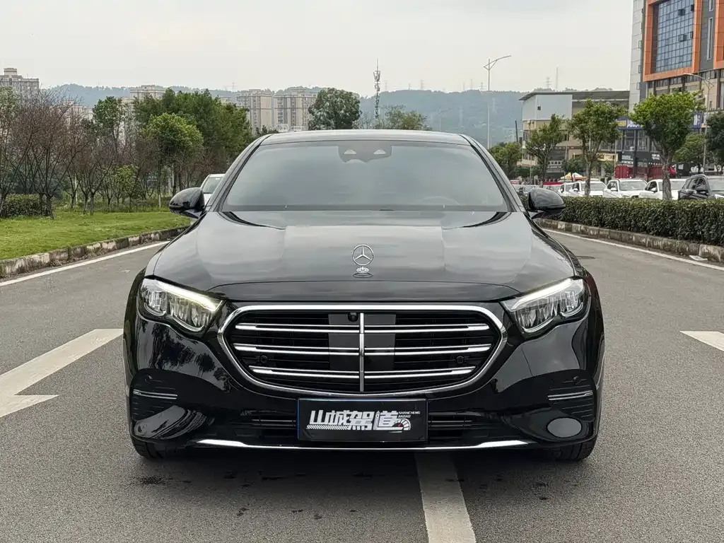Mercedes-Benz E-Class 2024 из CN, фото 2