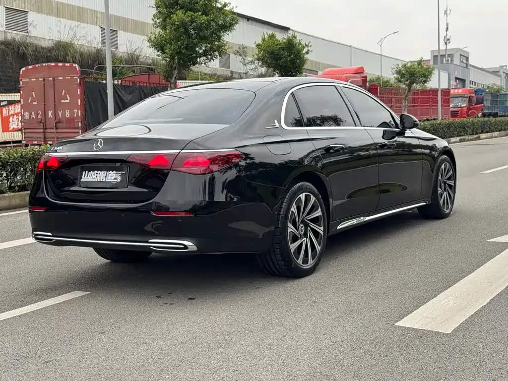 Mercedes-Benz E-Class 2024 из CN, фото 5