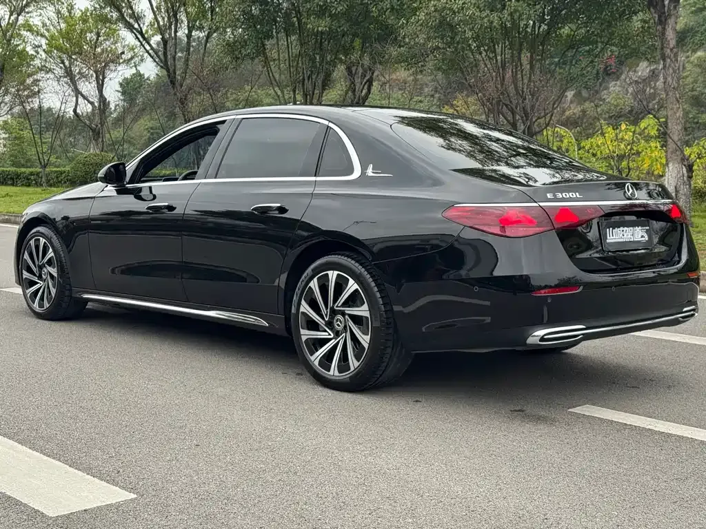 Mercedes-Benz E-Class 2024 из CN, фото 6