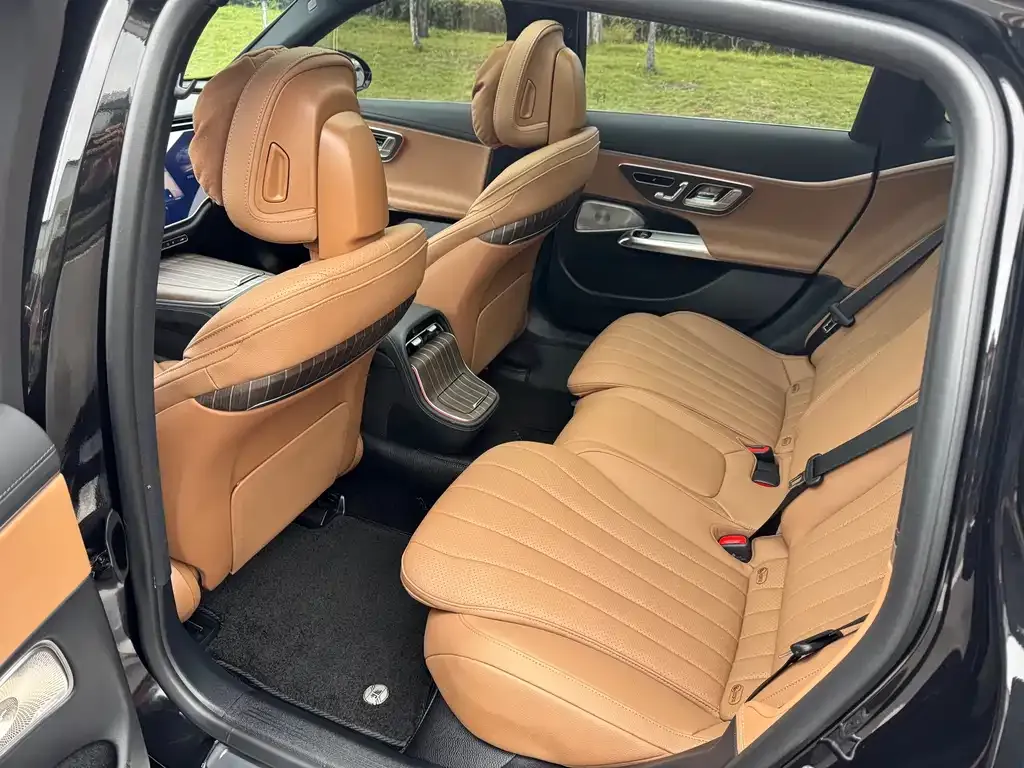 Mercedes-Benz E-Class 2024 из CN, фото 8