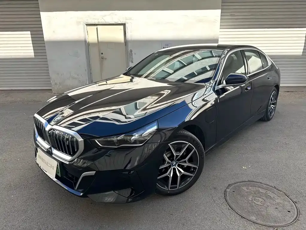 BMW i5 2024 из CN, фото 2