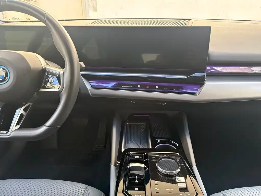 BMW i5 2024 из CN, фото 3