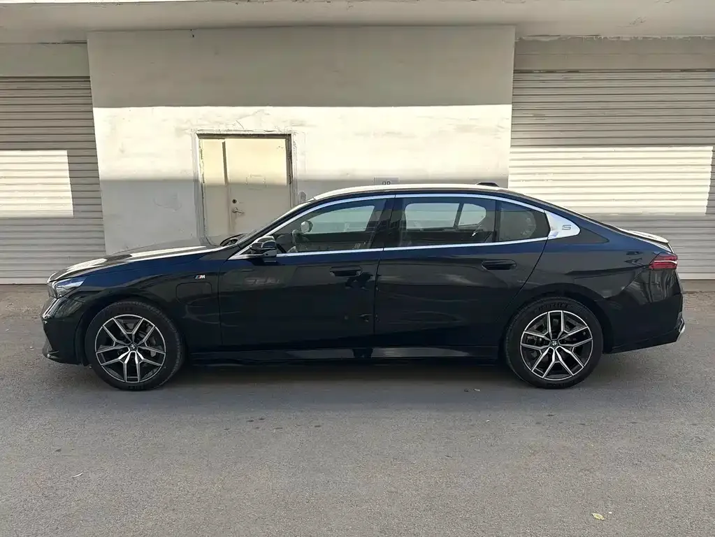 BMW i5 2024 из CN, фото 6