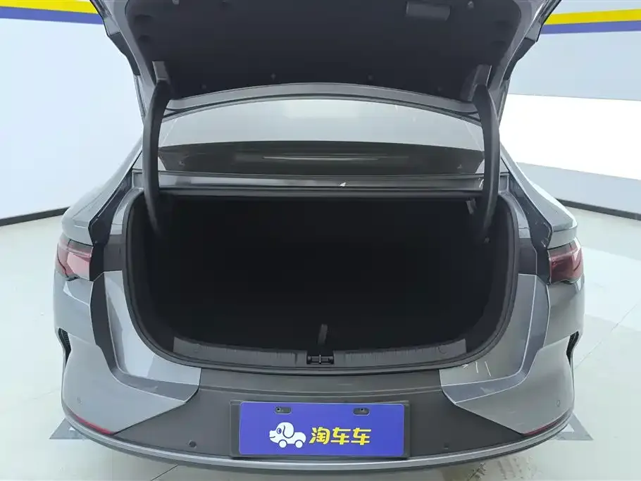 BYD Qin L — фото 4