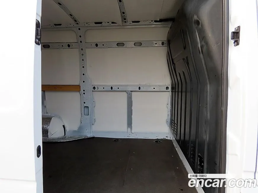 Renault Korea (Samsung) Master 2022 из KR, фото 6