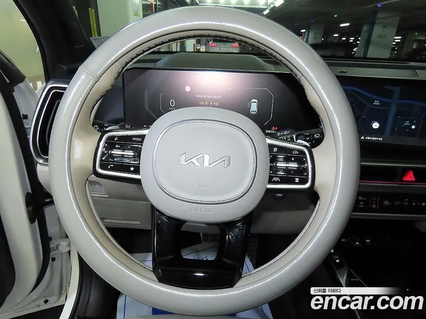 Kia Sorento — фото 8