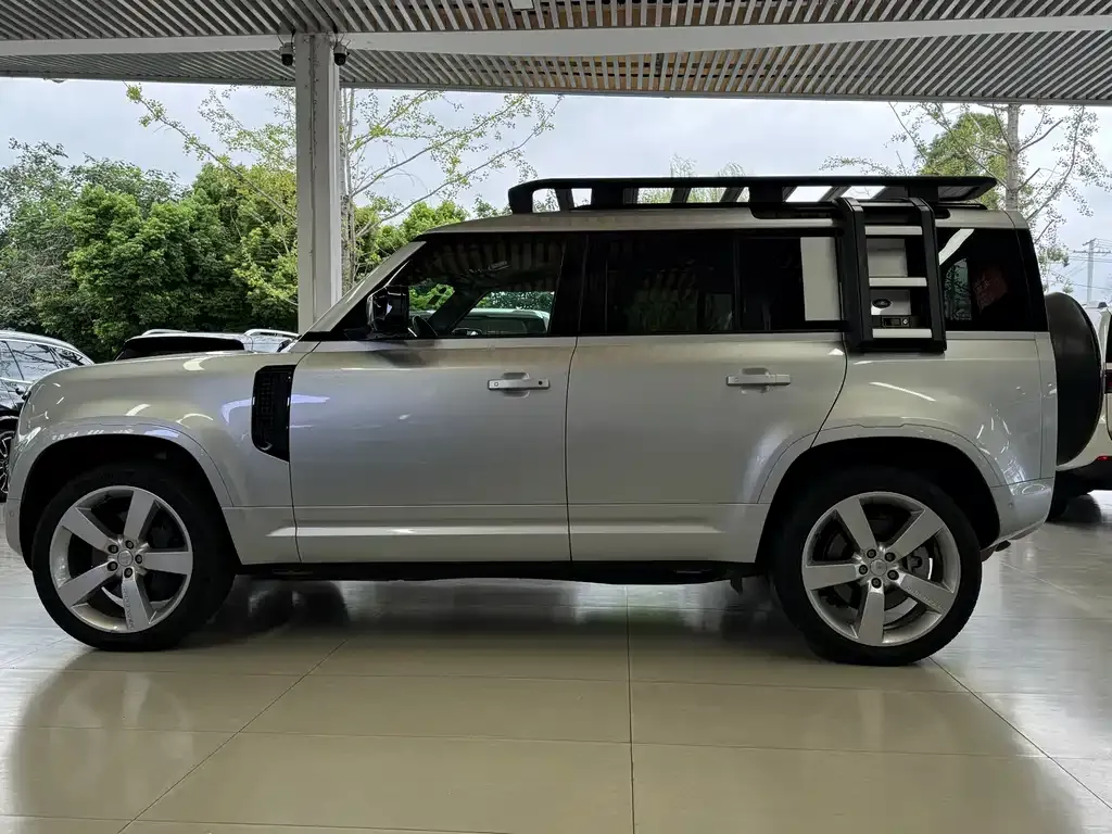Land Rover Defender — фото 4