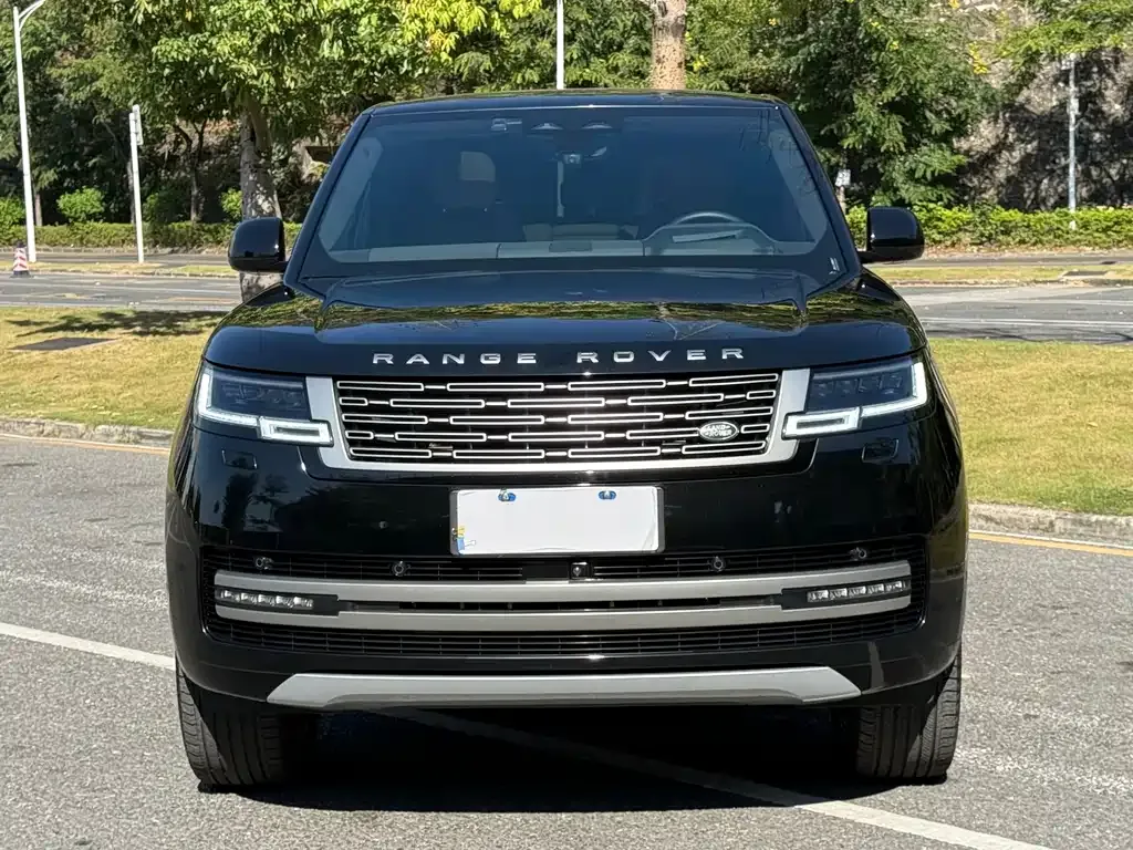 Land Rover Range Rover 2023 из CN, фото 2