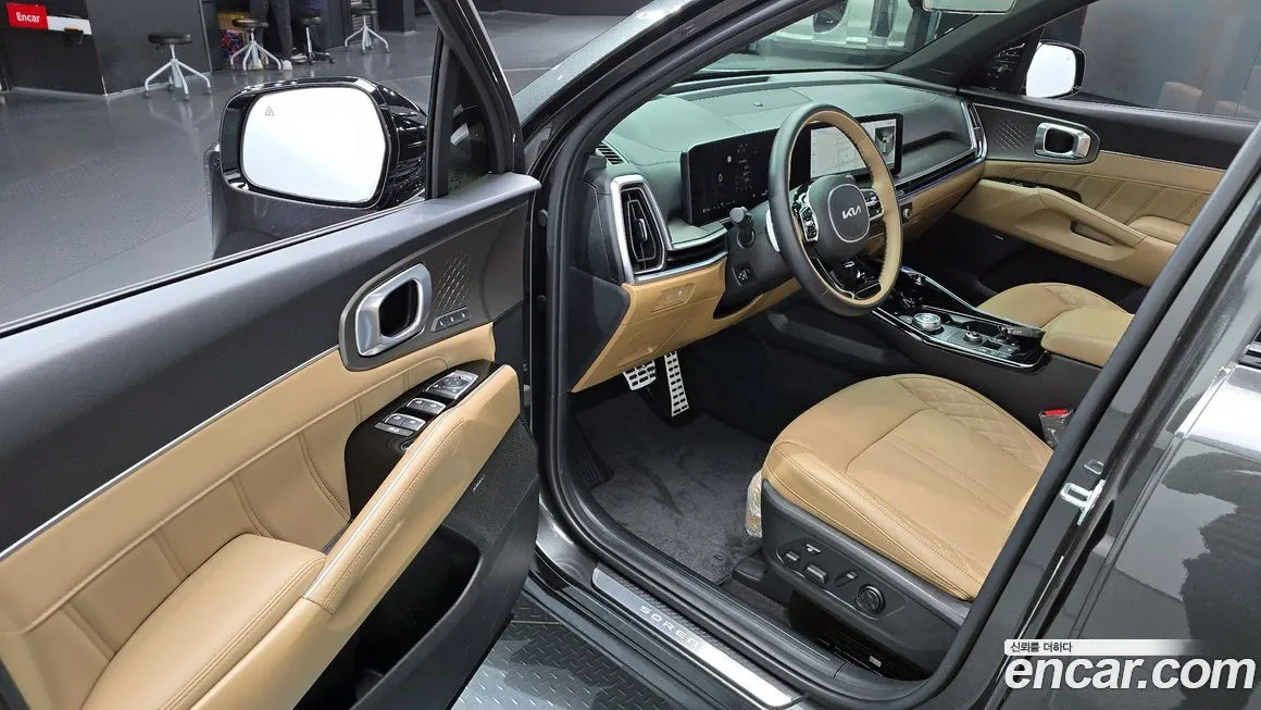 Kia Sorento — фото 10