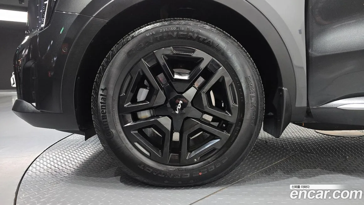 Kia Sorento — фото 5