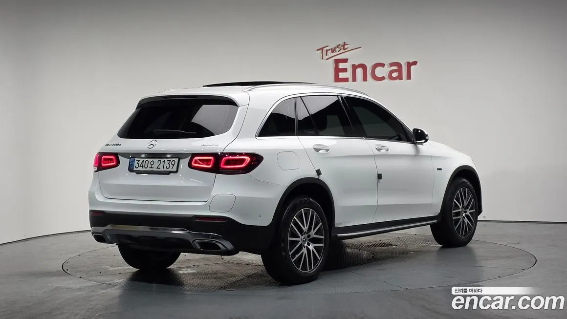 Mercedes-Benz GLC-Class 2021 из KR, фото 2