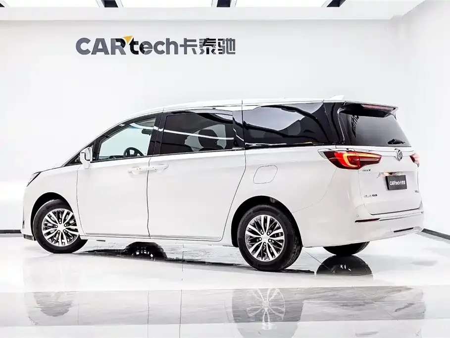 Buick GL8 2023 из CN, фото 4