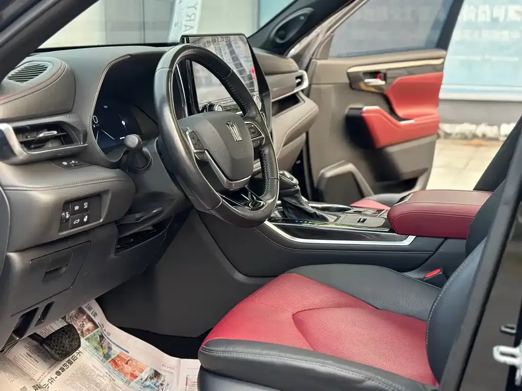 Toyota Crown Kluger 2022 из CN, фото 6