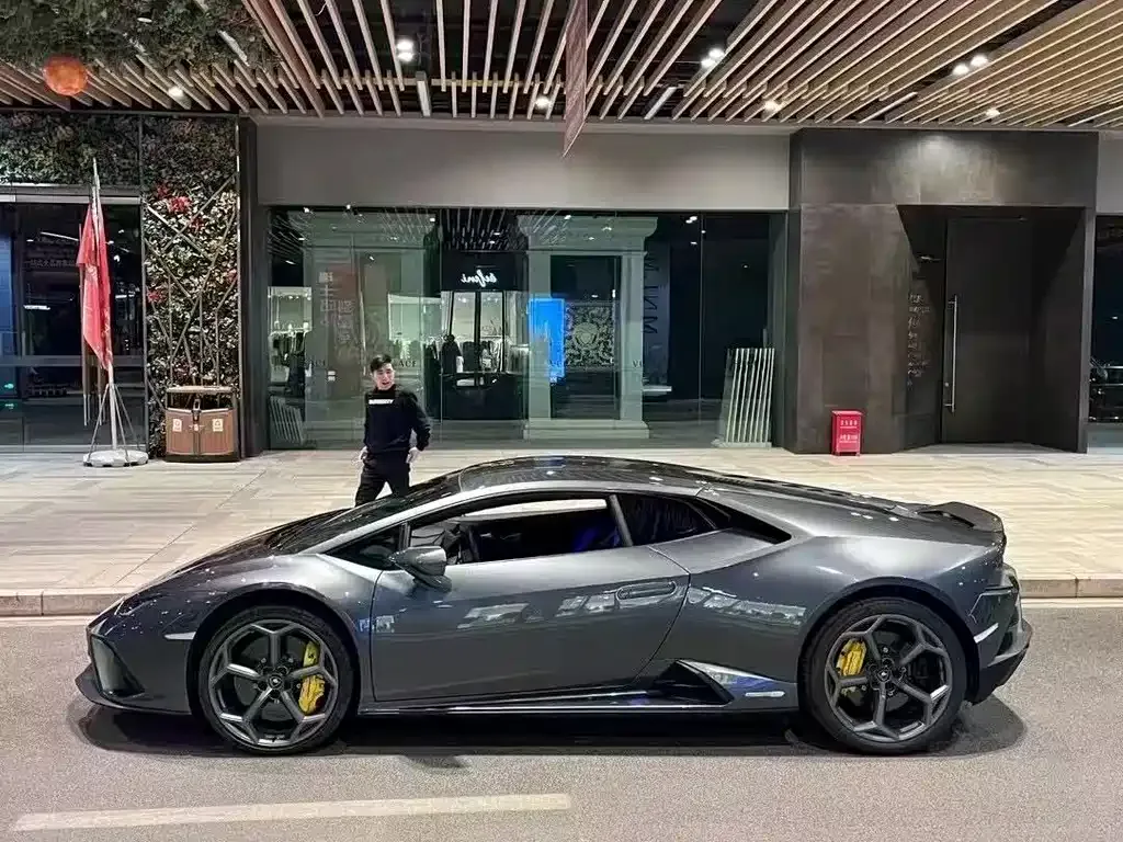 Lamborghini Huracan 2021 из CN, фото 2