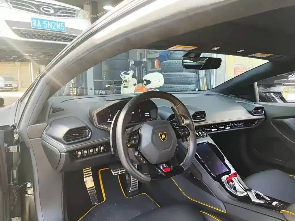 Lamborghini Huracan 2021 из CN, фото 5