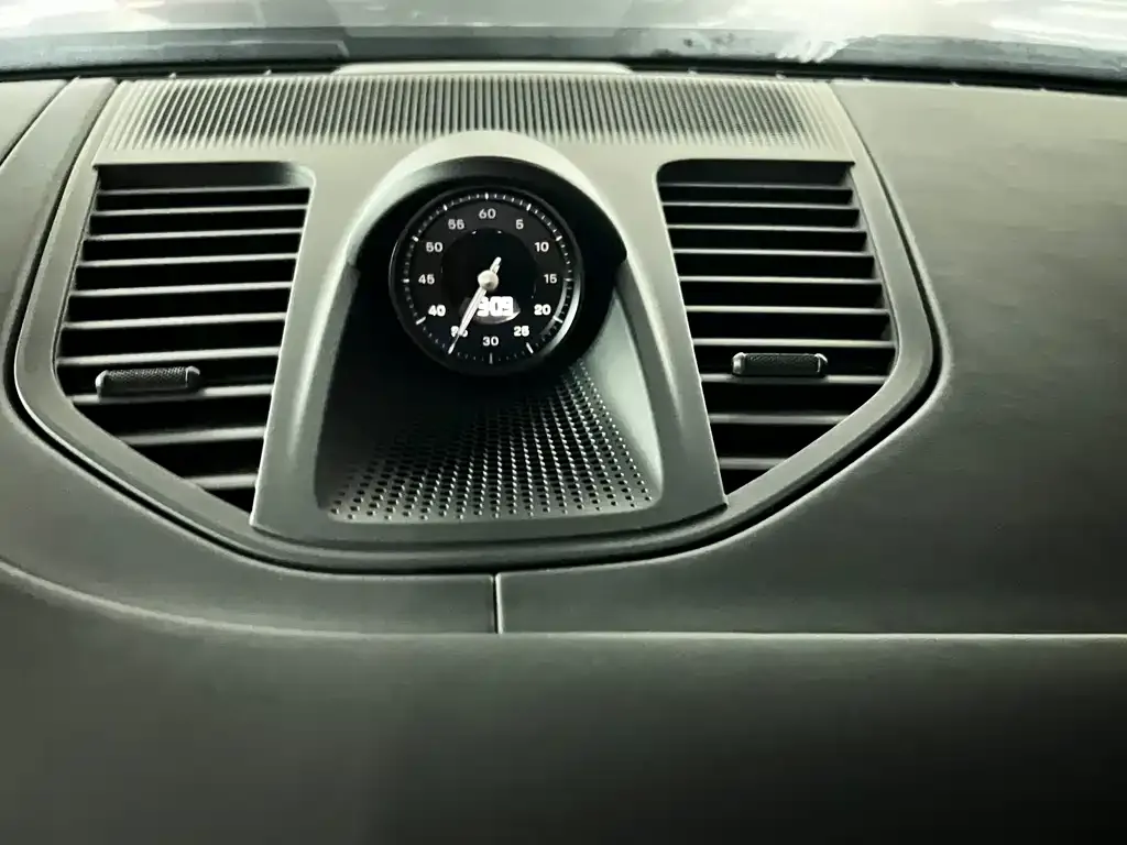 Porsche Panamera 2025 из CN, фото 9