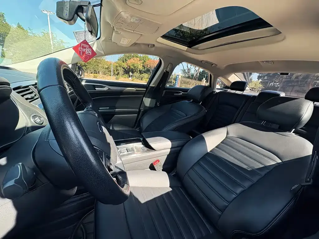 Ford Mondeo 2022 из CN, фото 10