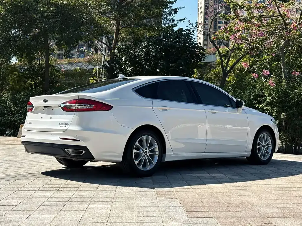 Ford Mondeo 2022 из CN, фото 6
