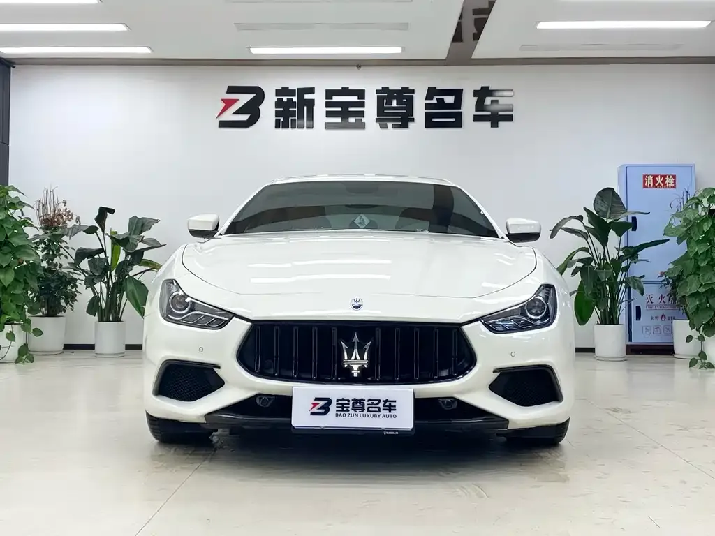 Maserati Ghibli 2024 из CN, фото 2