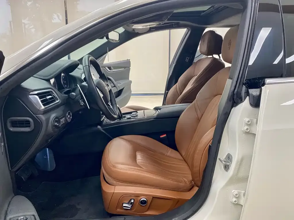 Maserati Ghibli 2024 из CN, фото 5
