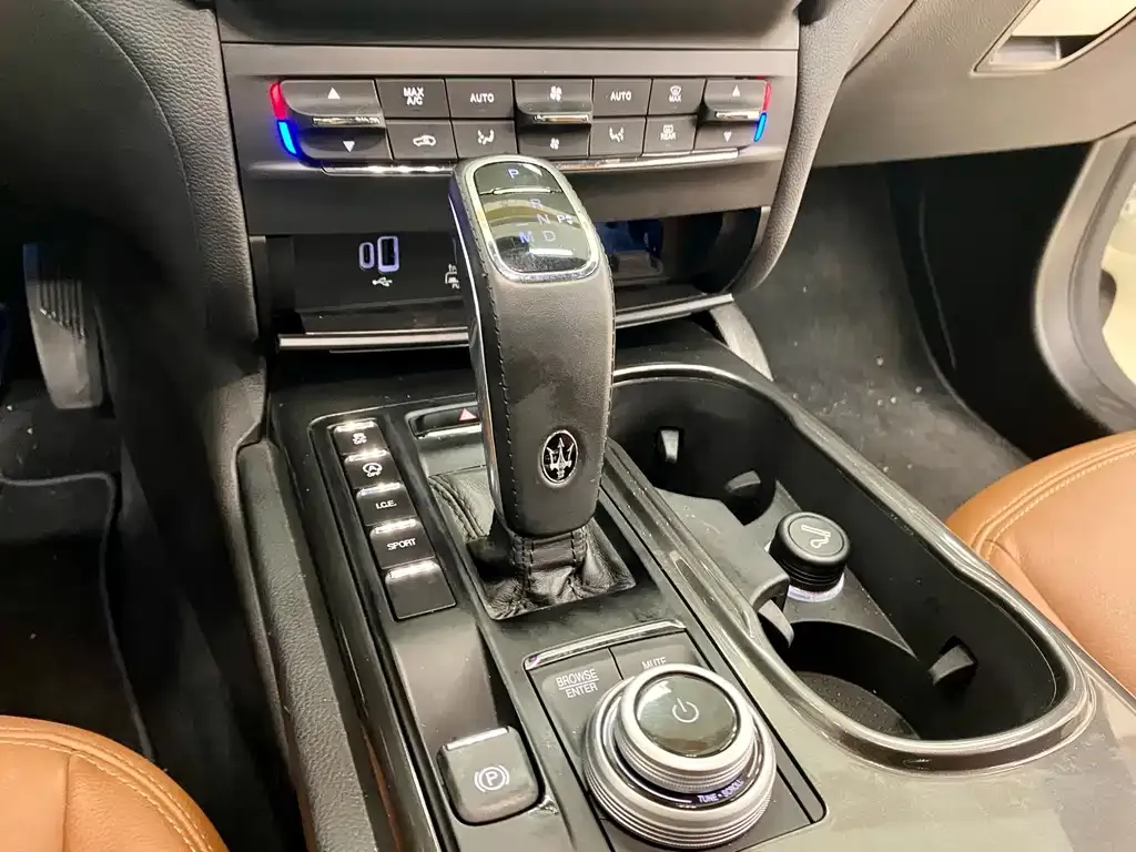 Maserati Ghibli 2024 из CN, фото 7