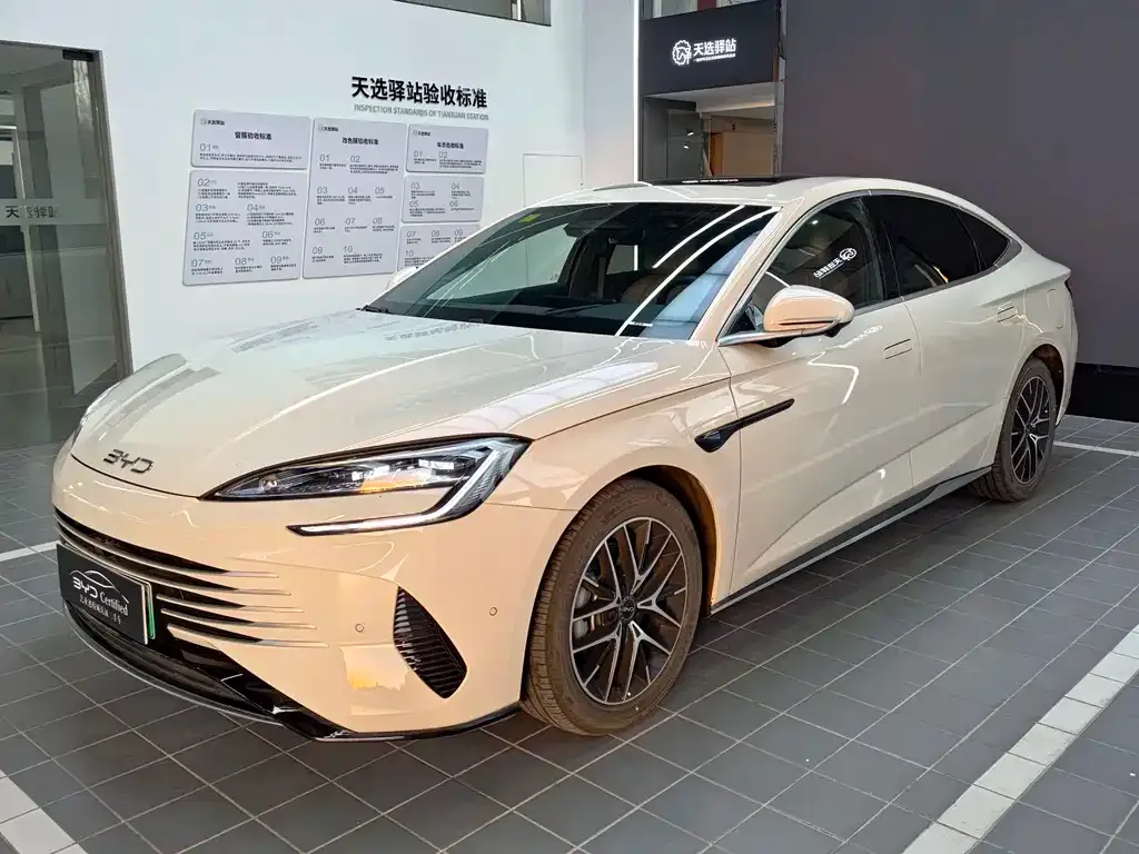 BYD Seal 07 DM-i — фото 1