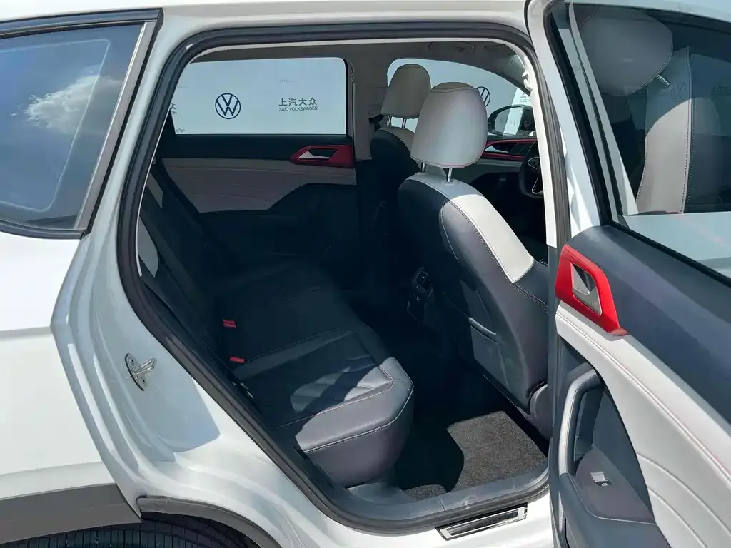 Volkswagen Tharu — фото 6