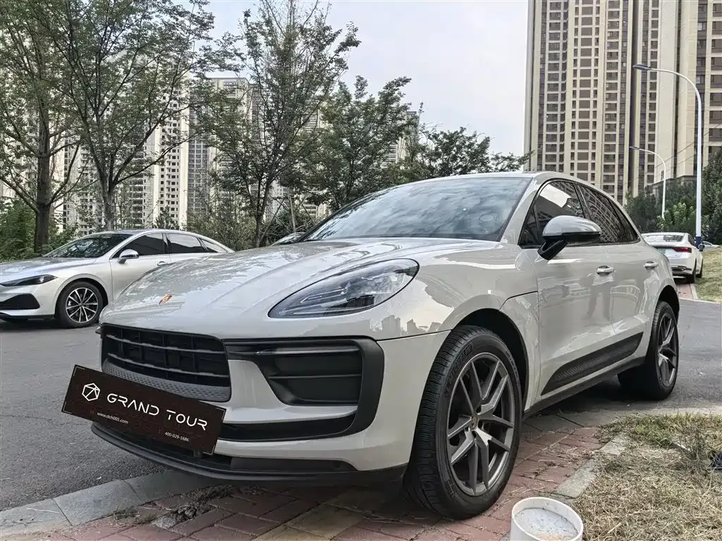 Porsche Macan — фото 1