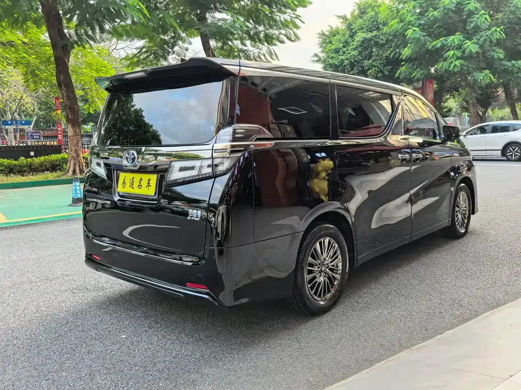 Toyota Vellfire 2021 из CN, фото 7