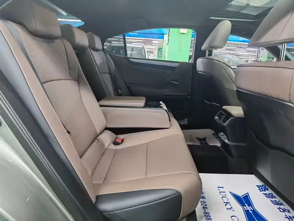 Lexus ES 2025 из CN, фото 10