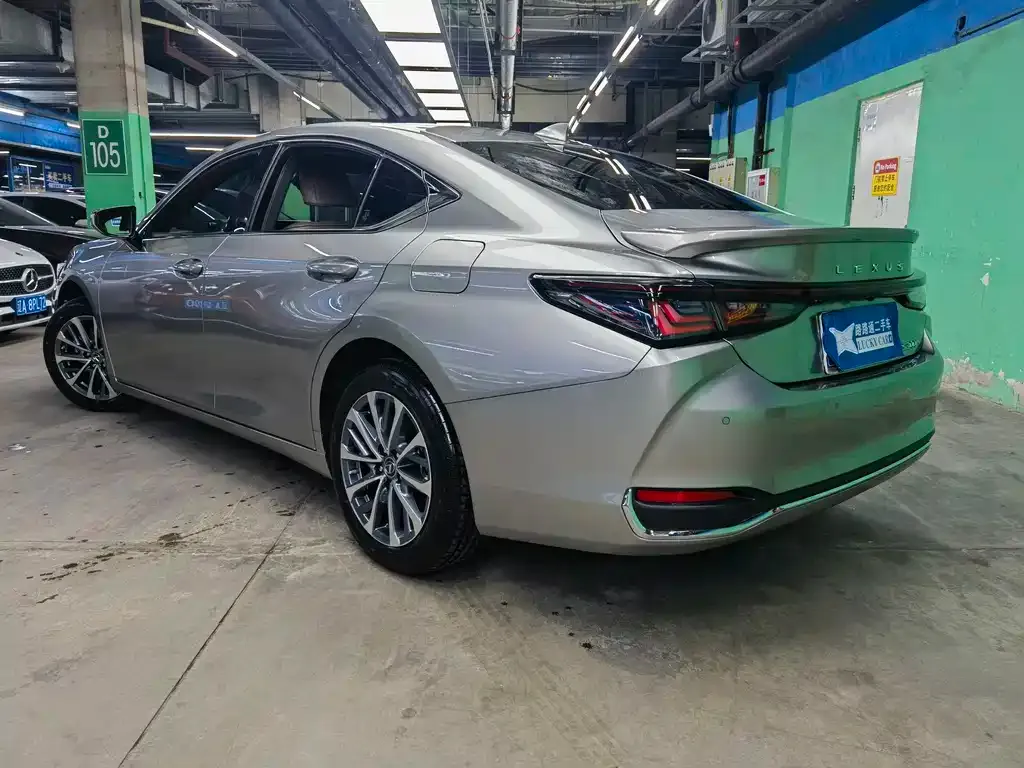 Lexus ES 2025 из CN, фото 6