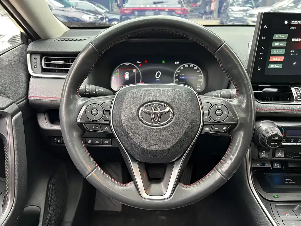 Toyota Wildlander New Energy 2022 из CN, фото 10