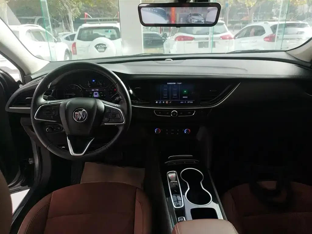 Buick Regal — фото 10