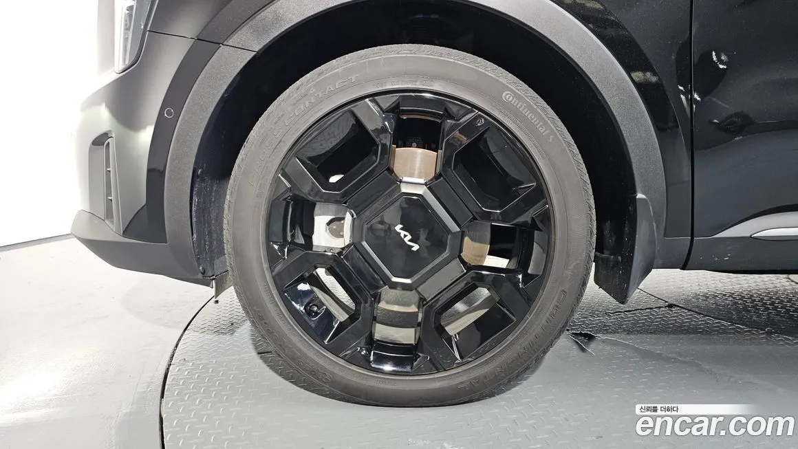 Kia Sorento — фото 5