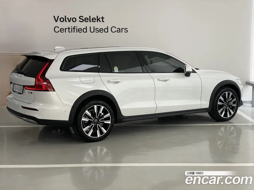 Volvo V60 — фото 2