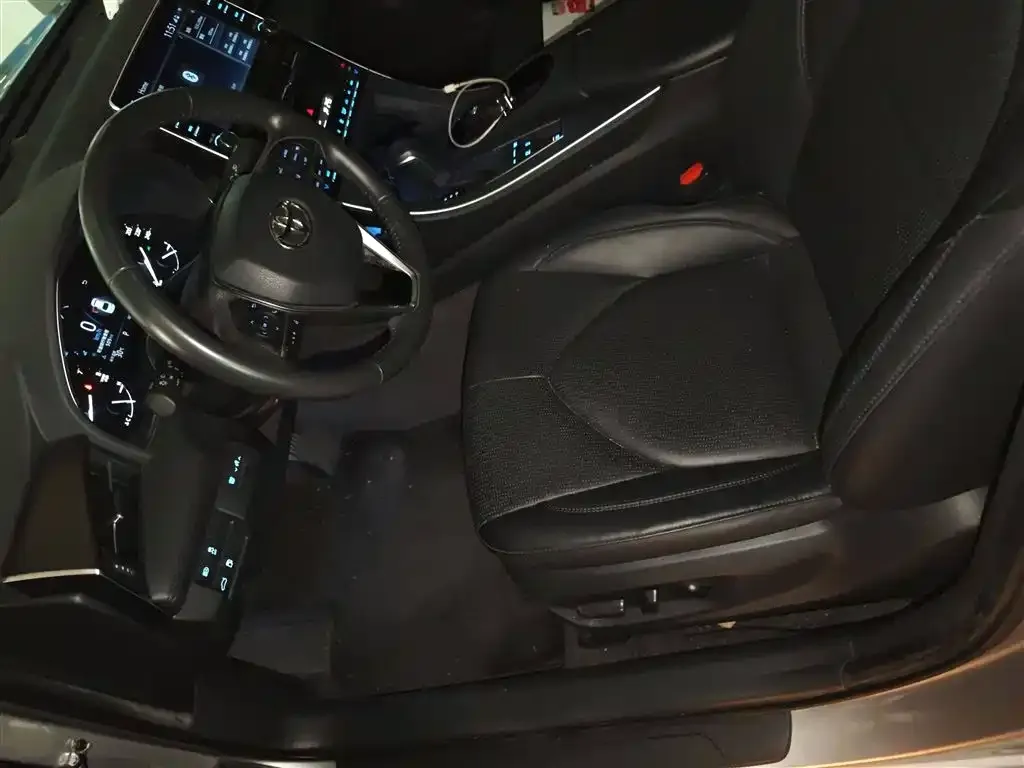 Toyota Avalon 2022 из CN, фото 8
