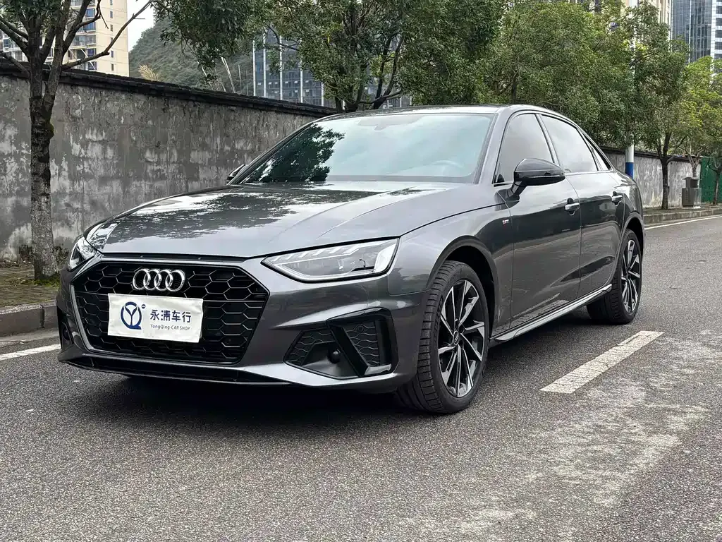 Audi A4L 2023 из CN, фото 1
