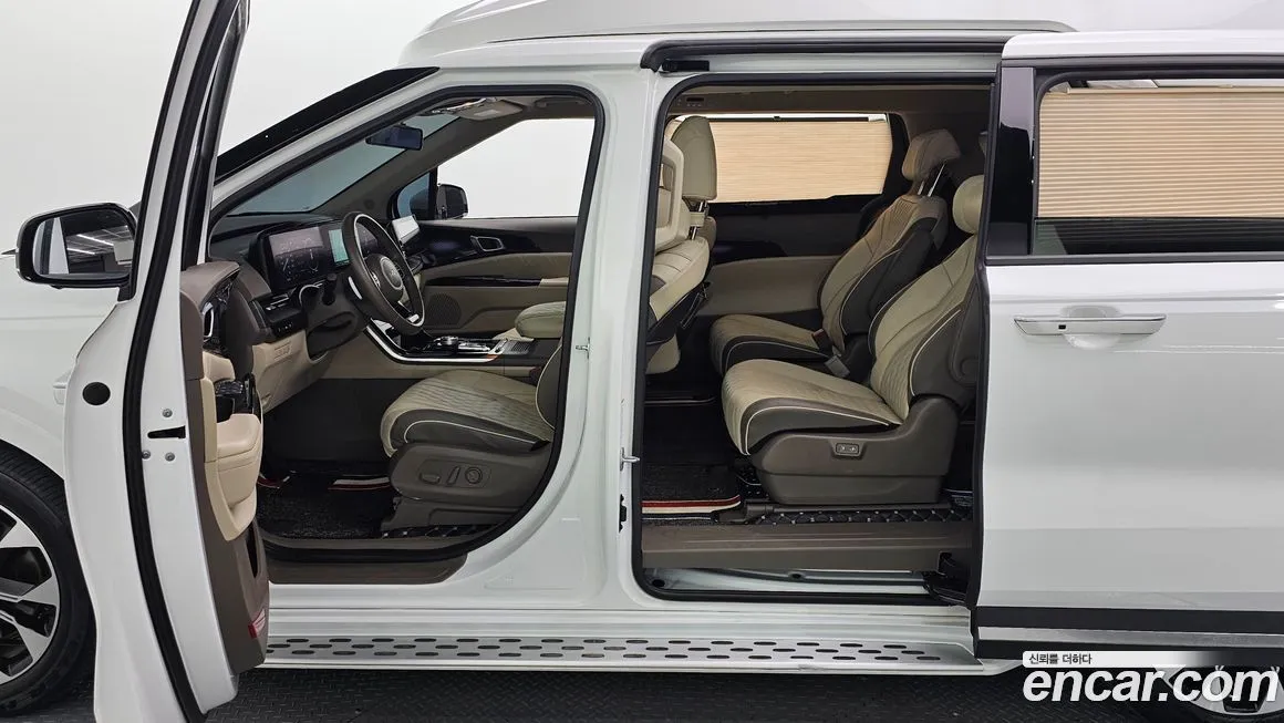 Kia Carnival — фото 10