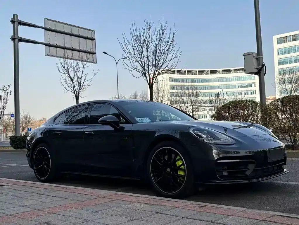 Porsche Panamera Hybrid — фото 3
