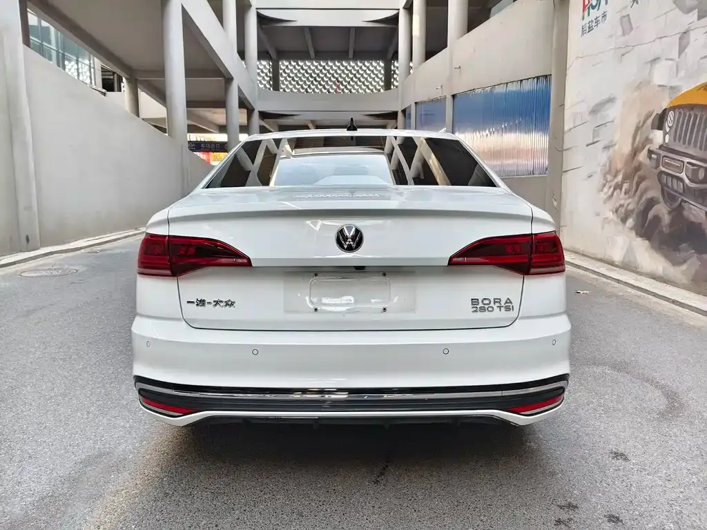Volkswagen Bora 2023 из CN, фото 8