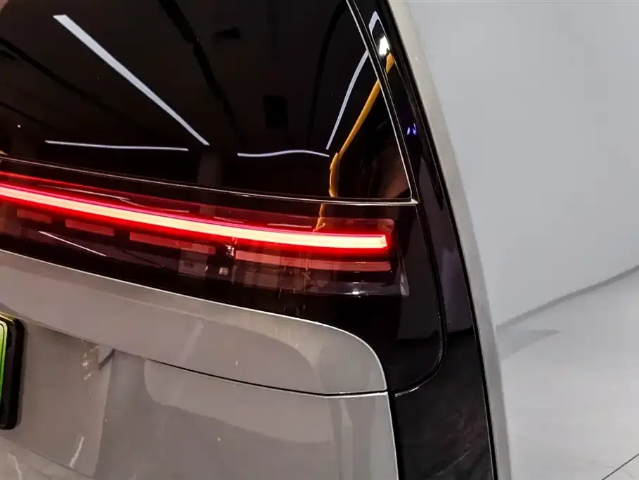 Li Auto MEGA 2024 из CN, фото 10