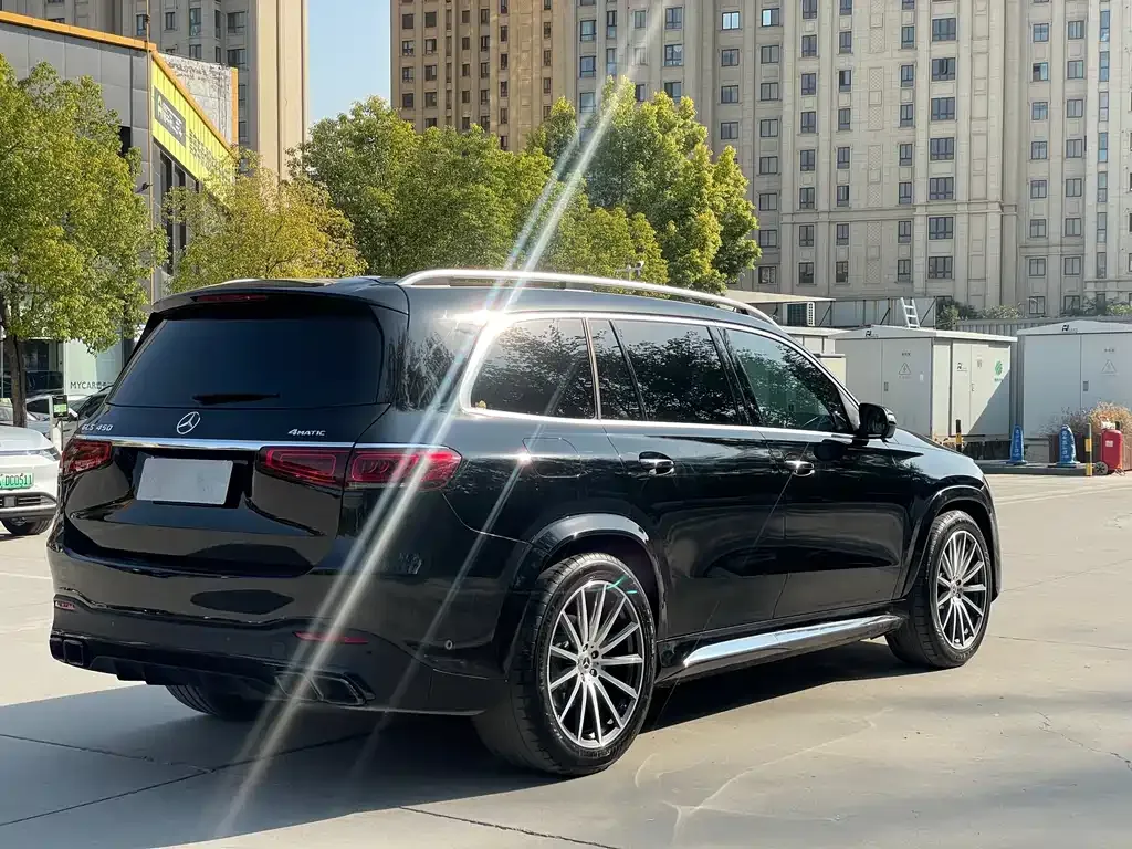 Mercedes-Benz GLS — фото 6