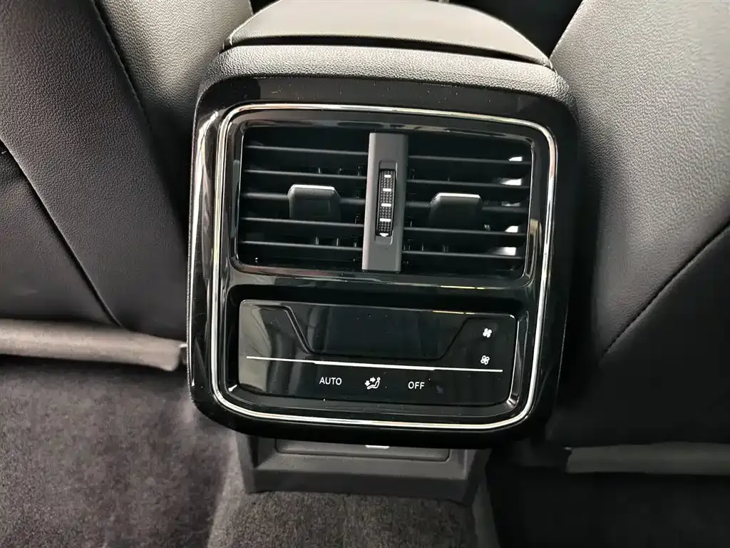 Volkswagen Passat New Energy 2022 из CN, фото 9