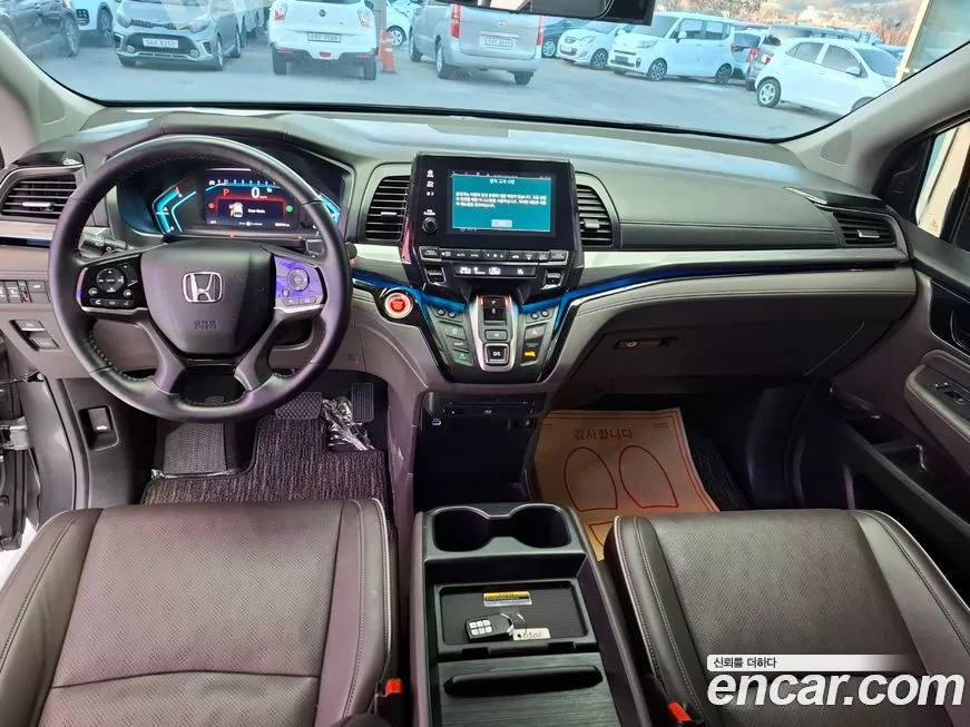 Honda Odyssey — фото 10