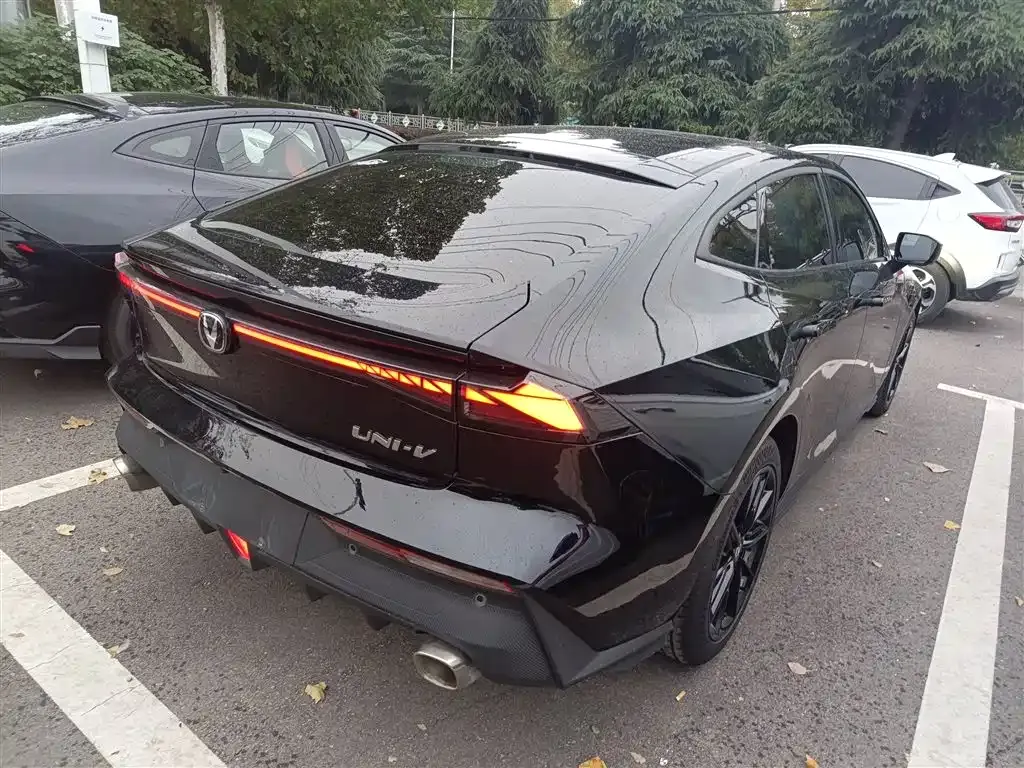 Changan UNI-V 2023 из CN, фото 7