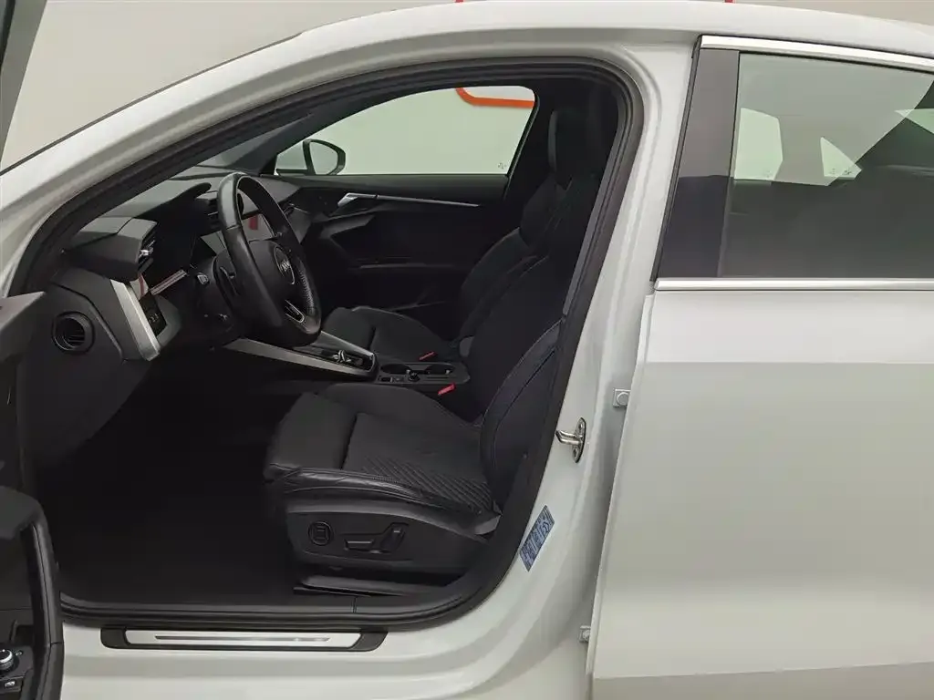Audi A3 2022 из CN, фото 10