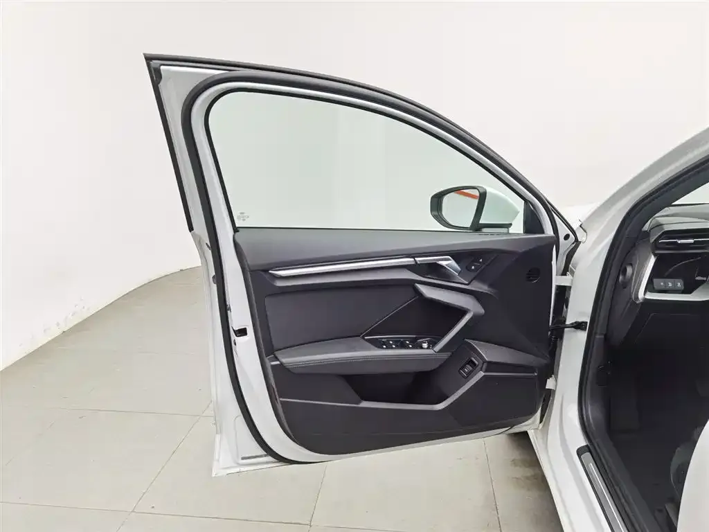 Audi A3 2022 из CN, фото 8