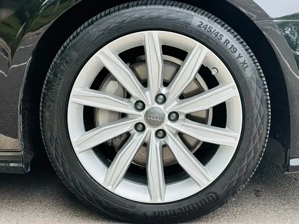 Audi A6L 2021 из CN, фото 7