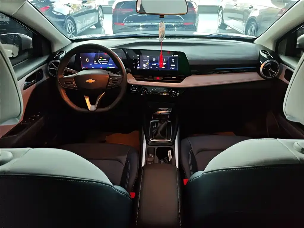 Chevrolet Monza 2025 из CN, фото 10